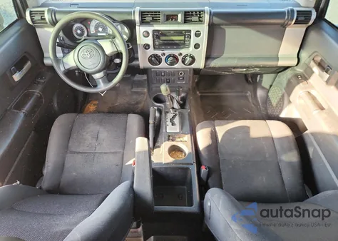 2007 Toyota Fj Cruiser z USA, uszkodzony, nr VIN JTEBU11F470099823